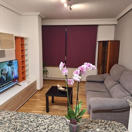 Piso Millenium Apartamento Ourense Exterior foto